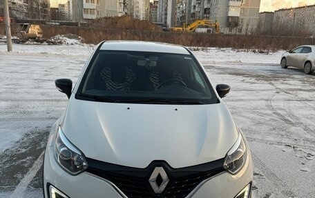 Renault Kaptur I рестайлинг, 2017 год, 1 350 000 рублей, 4 фотография