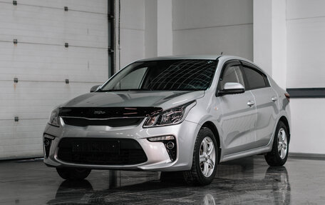 KIA Rio IV, 2018 год, 1 375 000 рублей, 3 фотография