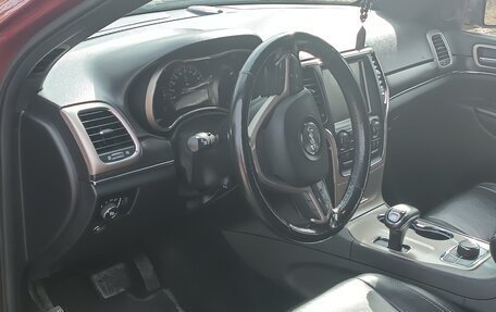 Jeep Grand Cherokee, 2013 год, 2 300 000 рублей, 26 фотография