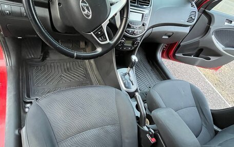 Hyundai Solaris II рестайлинг, 2012 год, 780 000 рублей, 12 фотография