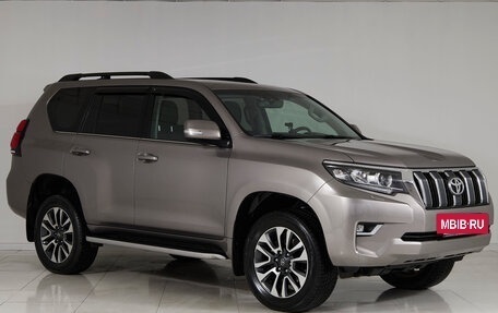 Toyota Land Cruiser Prado 150 рестайлинг 2, 2022 год, 7 000 000 рублей, 3 фотография