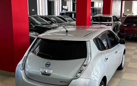 Nissan Leaf I, 2013 год, 1 070 000 рублей, 14 фотография