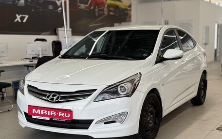 Hyundai Solaris II рестайлинг, 2015 год, 800 000 рублей, 2 фотография