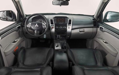 Mitsubishi Pajero Sport II рестайлинг, 2010 год, 1 500 000 рублей, 8 фотография