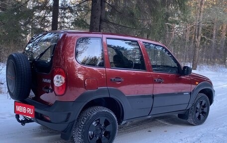 Chevrolet Niva I рестайлинг, 2010 год, 475 000 рублей, 3 фотография