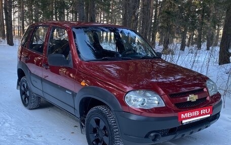 Chevrolet Niva I рестайлинг, 2010 год, 475 000 рублей, 22 фотография