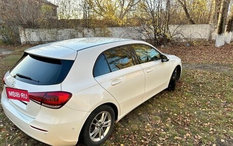Mercedes-Benz A-Класс, 2018 год, 2 990 000 рублей, 2 фотография