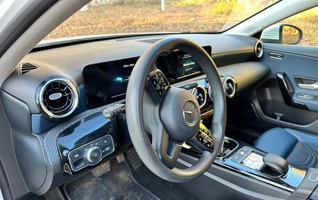 Mercedes-Benz A-Класс, 2018 год, 2 990 000 рублей, 7 фотография