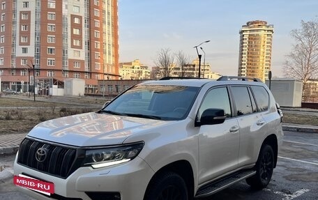 Toyota Land Cruiser Prado 150 рестайлинг 2, 2021 год, 7 000 000 рублей, 2 фотография