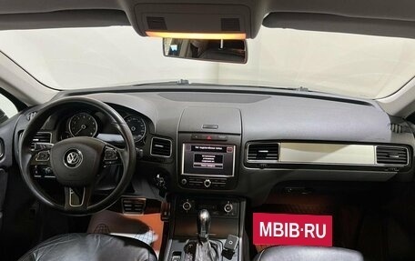 Volkswagen Touareg III, 2011 год, 2 000 000 рублей, 12 фотография