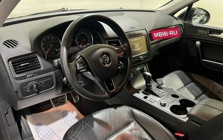 Volkswagen Touareg III, 2011 год, 2 000 000 рублей, 10 фотография