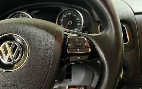 Volkswagen Touareg III, 2011 год, 2 000 000 рублей, 25 фотография