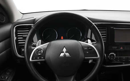 Mitsubishi Outlander III рестайлинг 3, 2013 год, 1 745 000 рублей, 6 фотография