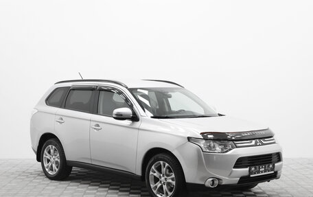 Mitsubishi Outlander III рестайлинг 3, 2013 год, 1 745 000 рублей, 3 фотография