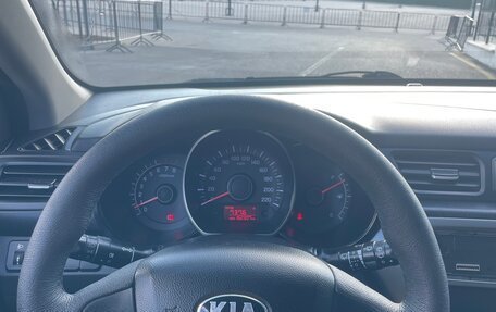 KIA Rio III рестайлинг, 2014 год, 800 000 рублей, 10 фотография