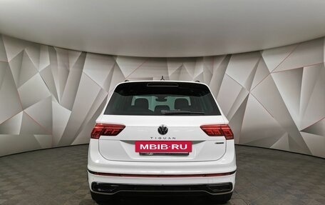 Volkswagen Tiguan II, 2021 год, 4 530 000 рублей, 8 фотография