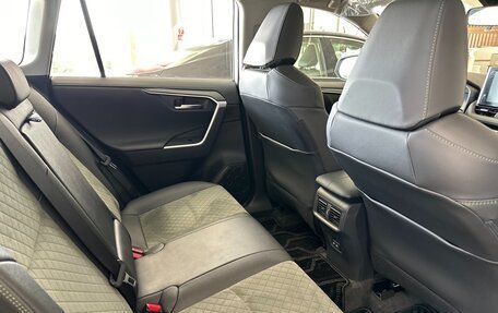 Toyota RAV4, 2023 год, 4 349 000 рублей, 3 фотография