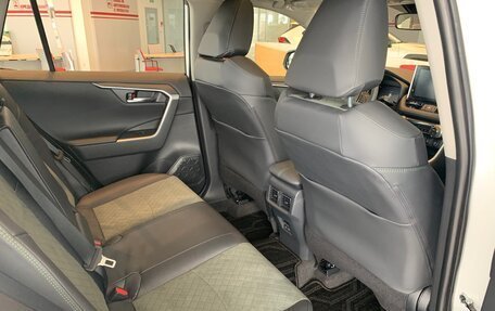 Toyota RAV4, 2023 год, 4 349 000 рублей, 14 фотография