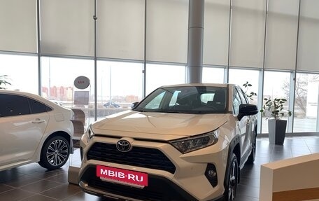 Toyota RAV4, 2023 год, 4 349 000 рублей, 12 фотография