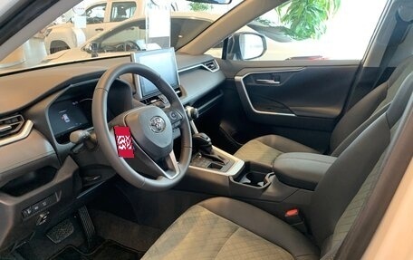 Toyota RAV4, 2023 год, 4 349 000 рублей, 16 фотография