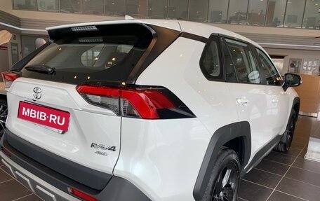 Toyota RAV4, 2023 год, 4 349 000 рублей, 13 фотография