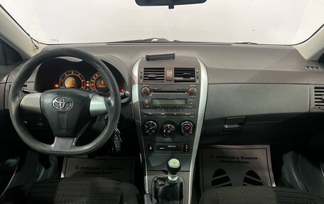 Toyota Corolla, 2011 год, 705 000 рублей, 11 фотография