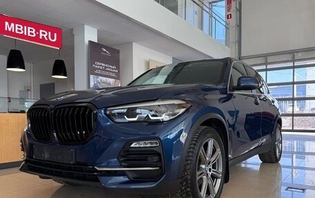 BMW X5, 2019 год, 6 190 000 рублей, 3 фотография