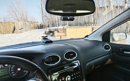 Ford Focus II рестайлинг, 2005 год, 600 000 рублей, 2 фотография