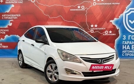 Hyundai Solaris II рестайлинг, 2015 год, 570 000 рублей, 2 фотография