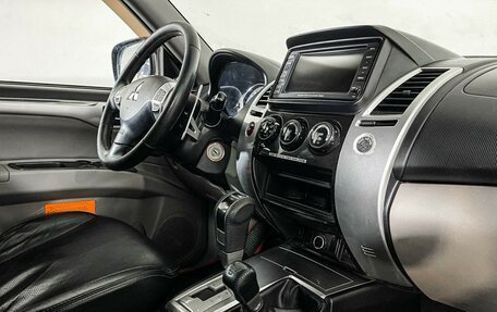 Mitsubishi Pajero Sport II рестайлинг, 2011 год, 1 299 000 рублей, 9 фотография