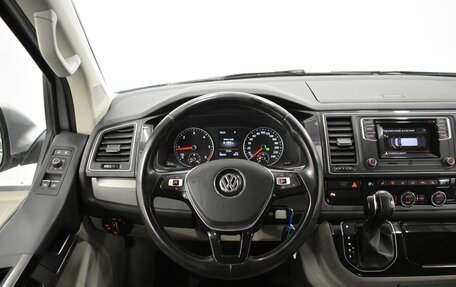 Volkswagen Multivan T6 рестайлинг, 2015 год, 3 350 000 рублей, 8 фотография