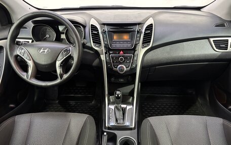 Hyundai i30 II рестайлинг, 2013 год, 840 000 рублей, 10 фотография