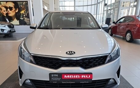 KIA Rio IV, 2021 год, 1 677 000 рублей, 2 фотография