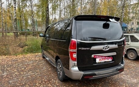 Hyundai Grand Starex Grand Starex I рестайлинг 2, 2019 год, 4 100 000 рублей, 7 фотография