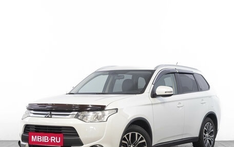 Mitsubishi Outlander III рестайлинг 3, 2014 год, 2 129 000 рублей, 3 фотография