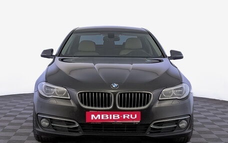 BMW 5 серия, 2016 год, 2 900 000 рублей, 2 фотография