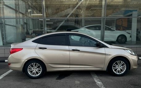 Hyundai Solaris II рестайлинг, 2011 год, 730 000 рублей, 4 фотография