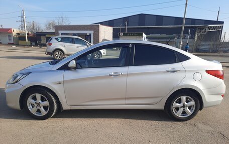 Hyundai Solaris II рестайлинг, 2011 год, 750 000 рублей, 10 фотография