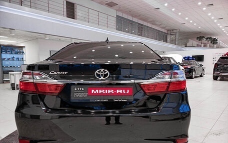 Toyota Camry, 2018 год, 2 445 000 рублей, 6 фотография