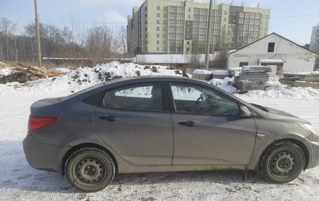 Hyundai Solaris II рестайлинг, 2012 год, 530 000 рублей, 19 фотография