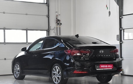 Hyundai Elantra VI рестайлинг, 2019 год, 1 899 000 рублей, 4 фотография