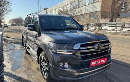 Toyota Land Cruiser 200, 2018 год, 6 250 000 рублей, 13 фотография