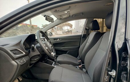 Hyundai Solaris II рестайлинг, 2017 год, 1 150 000 рублей, 20 фотография