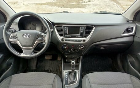 Hyundai Solaris II рестайлинг, 2017 год, 1 150 000 рублей, 17 фотография