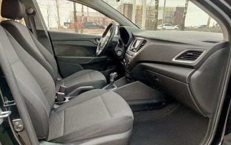 Hyundai Solaris II рестайлинг, 2017 год, 1 150 000 рублей, 13 фотография