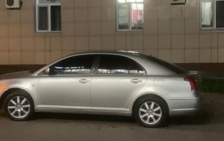 Toyota Avensis III рестайлинг, 2004 год, 780 000 рублей, 2 фотография