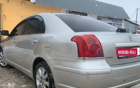 Toyota Avensis III рестайлинг, 2004 год, 780 000 рублей, 10 фотография