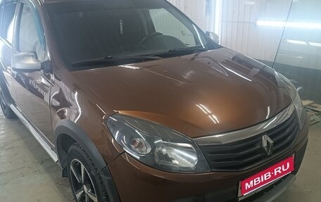 Renault Sandero I, 2013 год, 645 000 рублей, 1 фотография