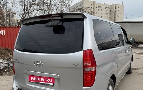 Hyundai Grand Starex Grand Starex I рестайлинг 2, 2008 год, 1 090 000 рублей, 3 фотография