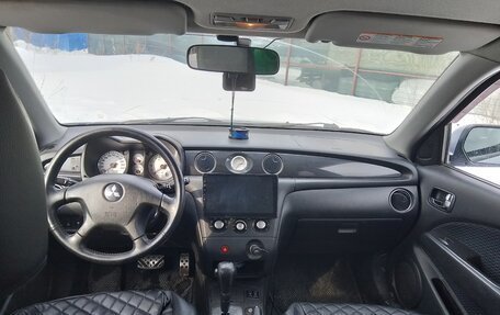 Mitsubishi Outlander III рестайлинг 3, 2006 год, 730 000 рублей, 5 фотография